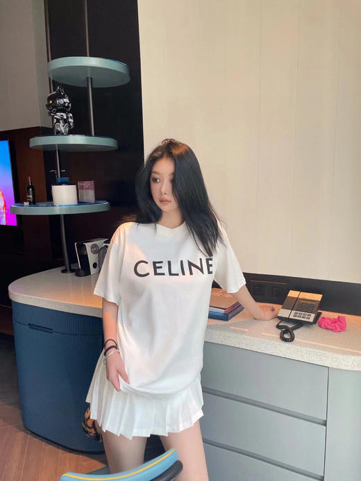 CELINE 字母印花短袖 商品图6