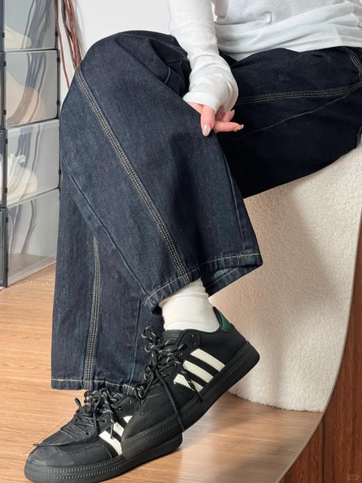 <曾小咸推荐> 深蓝色直筒弯刀牛仔裤 日常159/件 活动价139.99/件！！明天恢复原价，下单要抓紧！！ 商品图4