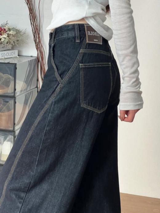 <曾小咸推荐> 深蓝色直筒弯刀牛仔裤 日常159/件 活动价139.99/件！！明天恢复原价，下单要抓紧！！ 商品图3