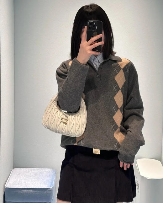 羊毛羊绒针织POLO衫 高品质羊毛羊绒混纺面料 触感柔软丝滑 宽松廓形 Polo领设计 菱格纹收腰显瘦 多种风格适配 商品图6