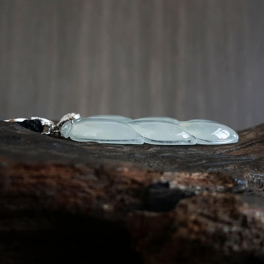 【天然正品】A货翡翠AU750收藏级白金镶钻镶天然冰种叶子（金枝玉叶）翡翠吊坠项链62.3*27.3*6.1MM（皆取最大值）女性现售价：9880！150225AH33 商品图5