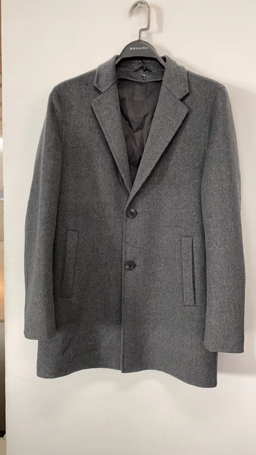 贝纳川经典戗驳领男士羽绒大衣外套ECY428001