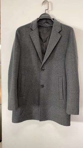 贝纳川经典戗驳领男士羽绒大衣外套ECY428001