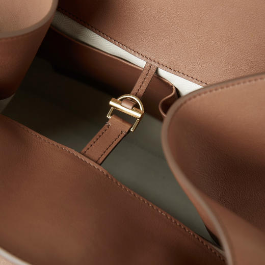 ROMI STUDIO“极简主义”100进口头层牛皮复古手提托特包RWCLP32072【不翻单】 商品图3