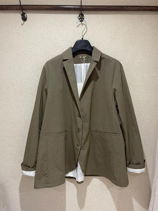 (5折) apuntob 前摆圆弧收边V领夹克外套 商品图9