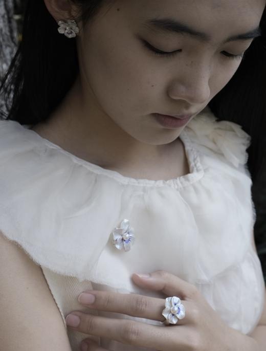 Fireflies 三色堇耳钉 商品图2