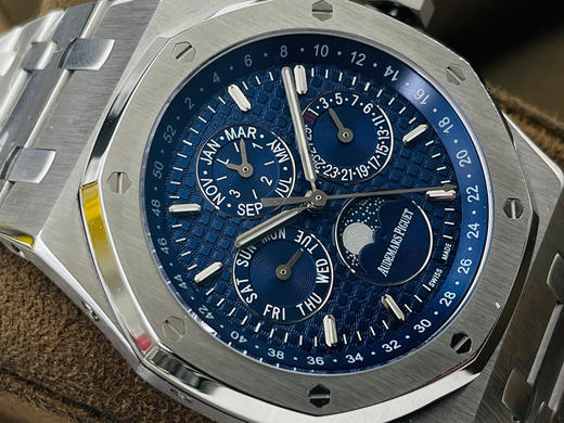 目前高版本！！！JF爱彼皇家橡树26574。功能：日期显示、星期显示、月份显示、年历显示、万年历、月相进口机克隆原装5134自动机械机芯, 商品图8