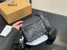 D021675对于男生来说真的太友好了二合一斜挎包