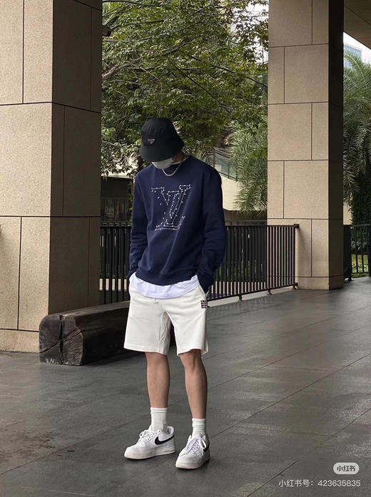 新品1V 经典连连看刺绣卫衣 商品图7