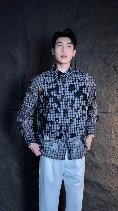 CS198秋季新款美式复古蕾丝镂空格纹格子休闲宽松衬衫长袖透气 商品图0