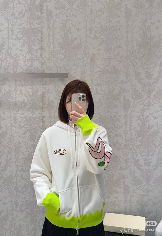 新品DR✖️Kaws 联名款蛇年限定刺绣扎染连帽外套 商品图5