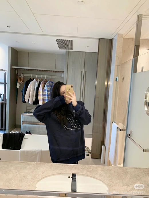 新品1V 经典连连看刺绣卫衣 商品图3