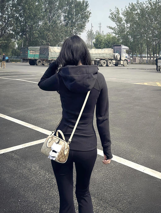 lululemonScuba系列修身连帽卫衣外套（MT） 商品图3