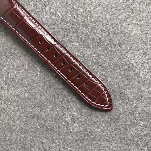 KZ目前为止 我见过TOP好的 太TM厉害了！！新KZ厂出品名匠 搭载瑞士ETA2892-A2机芯跟正品一致 表壳激光雕刻。机芯刻字深度 我就没见过这么完美的。尺寸🈶40毫米和38.5毫米 商品图4