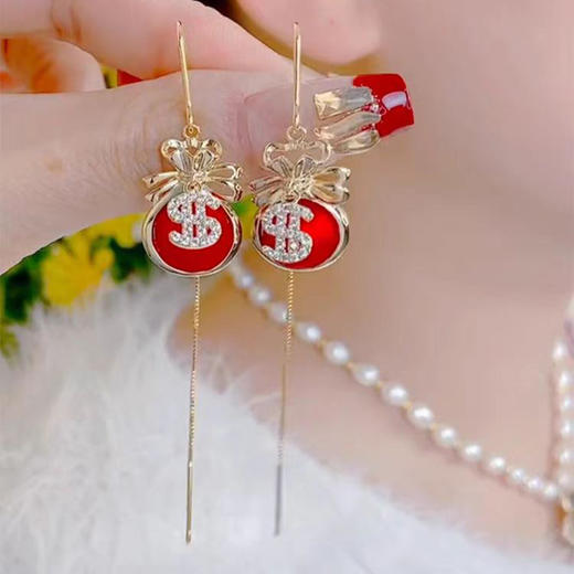 红色福袋耳线女适合过年的耳环轻奢小众设计感钱袋耳环新年耳饰 商品图0