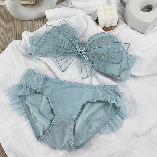 【一件二穿！蝴蝶结蕾丝聚拢内衣】一秒聚拢不空杯，加厚上托无肩带,弹性舒适不勒身，防滑内衣女无钢圈文胸罩套装QQ 商品图9