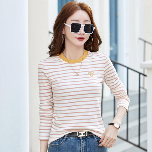 百媚生 棉质条纹针织衫女蝴蝶刺绣上衣482 商品图3