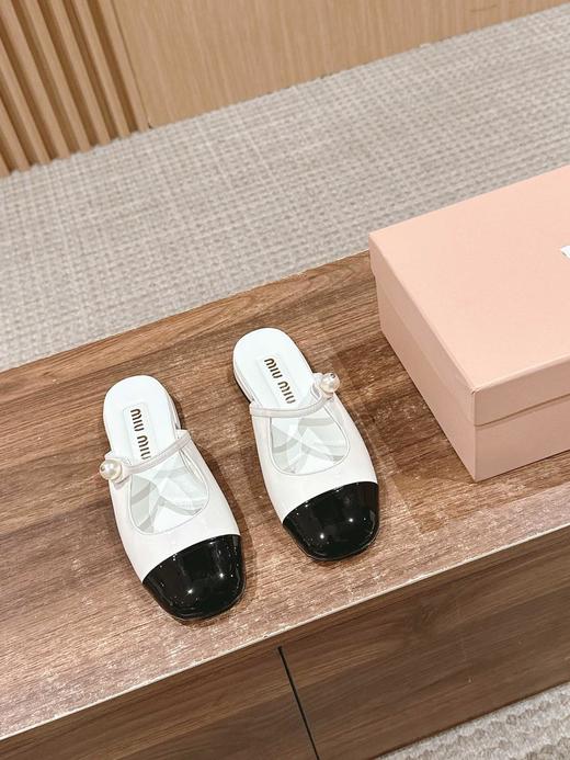 缪缪2025早春系列玛丽珍包头半拖多巴胺搭配（HC） 商品图2