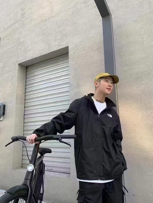 【春上新】6楼The North Face北面经典黑武士普通冲锋衣，吊牌价1498 商品图1