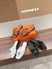 爱马仕𝐇𝐞𝐫𝐦𝐞𝐬𝟮𝟬𝟮𝟱/𝐬𝐬爱马仕新扣平底/高跟5.5cm粗跟拖鞋（HC） 商品缩略图4