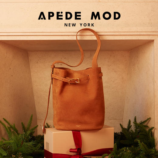 【品牌直发】APEDE MOD 春夏新款大容量头层牛皮水桶包 中号皮带软花桶包单肩斜挎包 商品图0