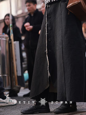 PETIT SCHAN小闪 CLO#729 Black Beach 黑沙滩 纯棉牛仔拼接设计感毛边花苞裙