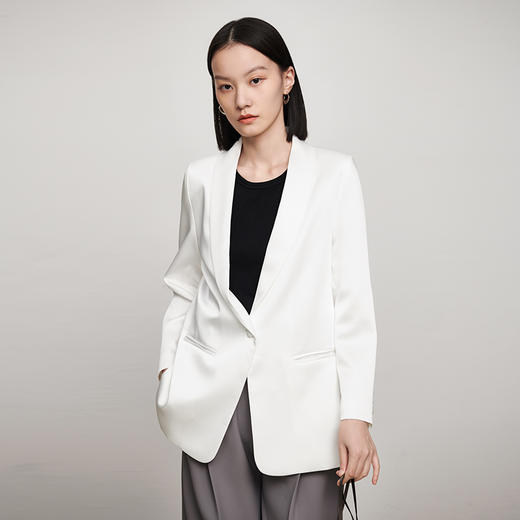 IN AND ON 轻轻奢缎面一粒扣西装  21456 商品图2