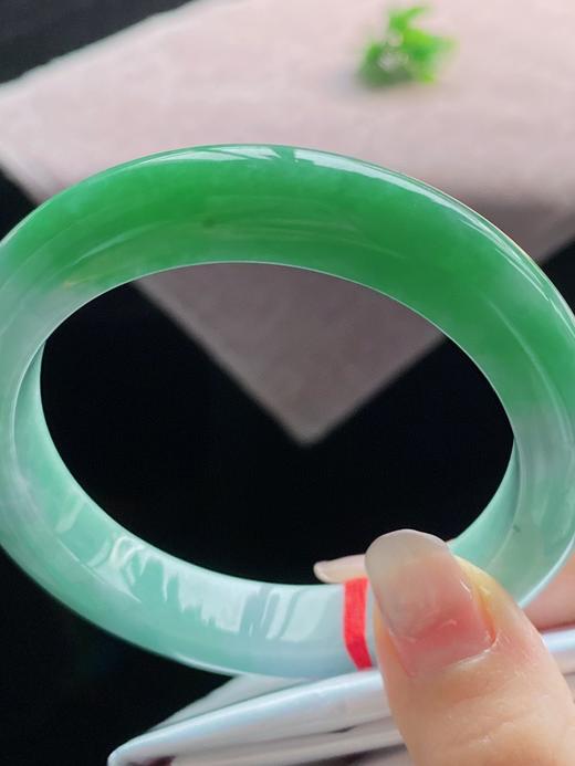 61正圈翡翠手镯 商品图3