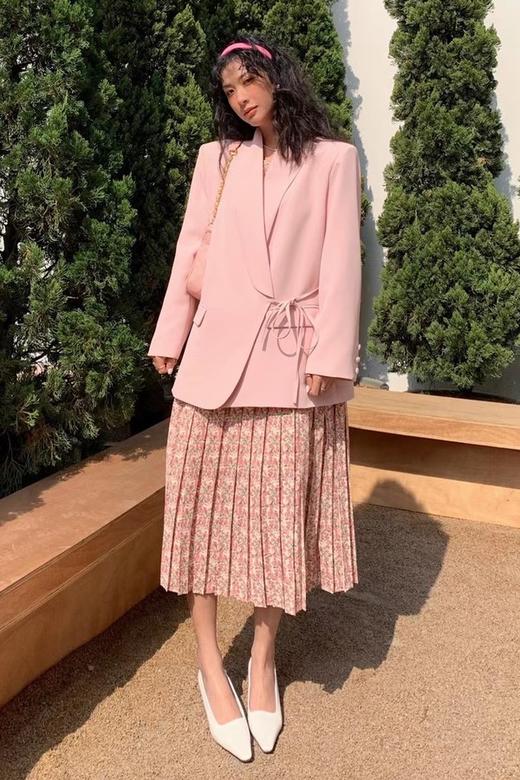 L.Fleuri 粉底碎花压褶连衣裙 11744 商品图1