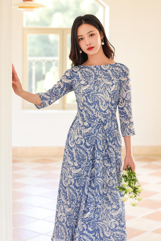 逸红颜明月优选 # 清爽佩利斯连衣裙【问月】极简一字领，搭配腰间珍珠系带，温润细腻 商品图6