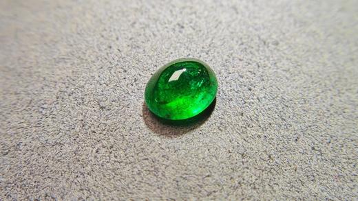 3.72ct蛋面祖母绿裸石 商品图0