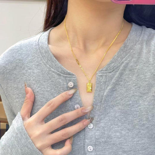 沙金爆闪碎冰暴富小金砖项链女铜镀金时尚小金条吊坠高级感锁骨链 商品图3