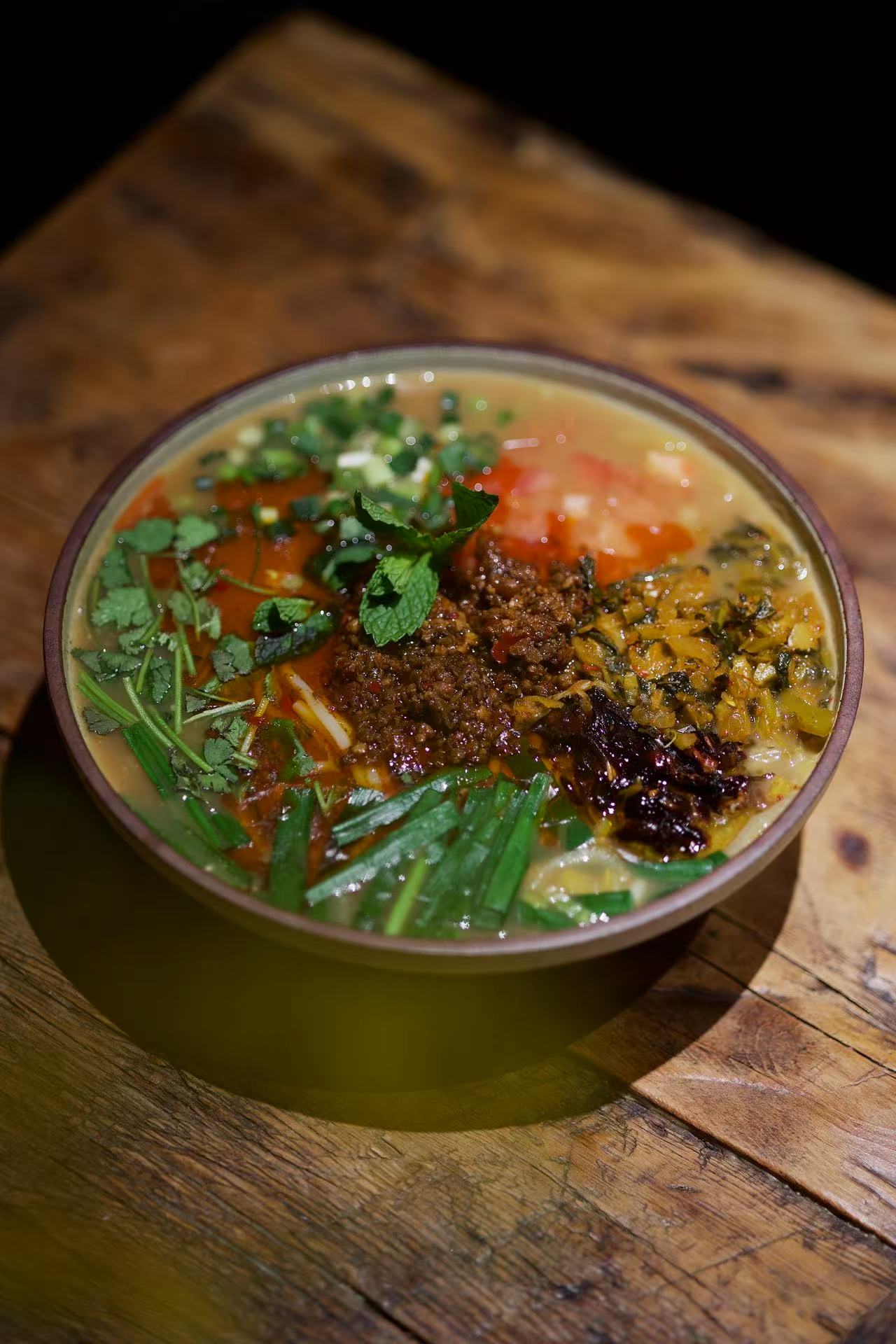 招牌肉酱小锅米线（肉末水腌菜有滋味）