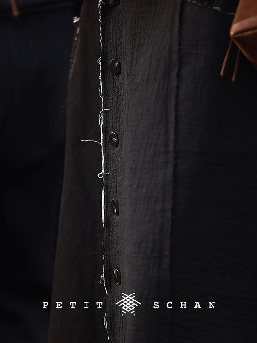 PETIT SCHAN小闪 CLO#729 Black Beach 黑沙滩 纯棉牛仔拼接设计感毛边花苞裙 商品图4