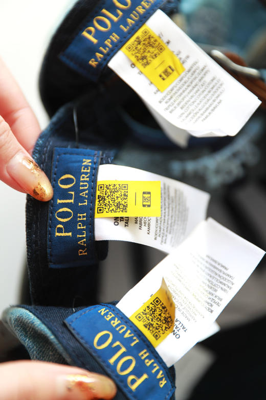 真的巨好看，立马气质不一样了。丹宁复古小标刺绣棒球帽C021768 商品图3