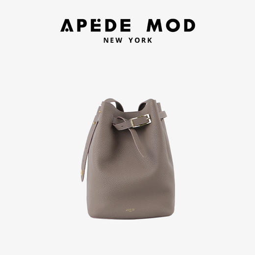 【品牌直发】APEDE MOD 春夏新款大容量头层牛皮水桶包 中号皮带软花桶包单肩斜挎包 商品图7
