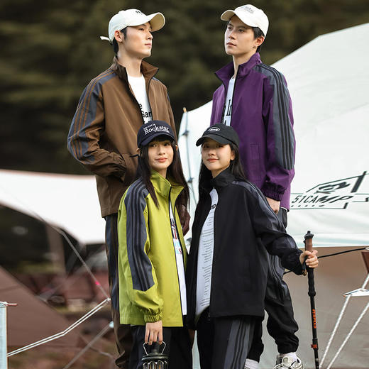 斯辰唯佳山系户外情侣套装（上衣+裤子） | 休闲户外 防水防风防污 轻盈透气 男女同款 商品图3