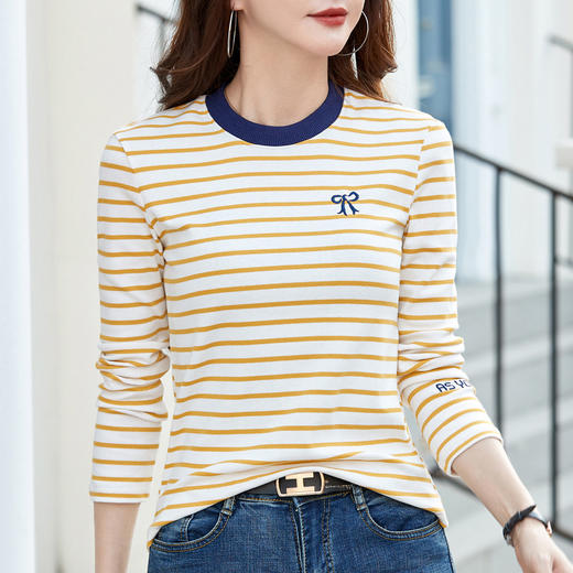 百媚生 棉质条纹针织衫女蝴蝶刺绣上衣482 商品图8