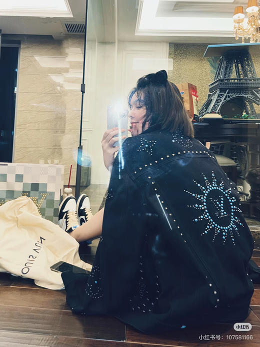 新品 1V 2024新款 绿松石刺绣牛仔夹克 商品图4