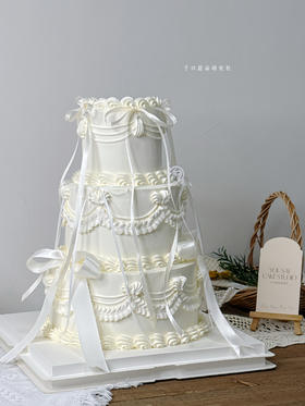 三层丝带蛋糕（提前24小时预订）