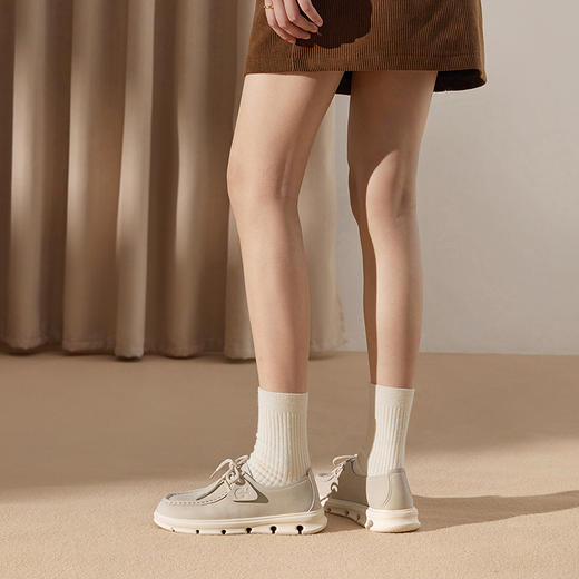 千百度厚底袋鼠鞋女款增高牛津鞋休闲真皮深口乐福鞋A25166812 商品图4