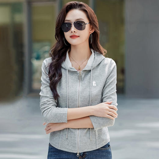 百媚生 刺绣长袖连帽双拉链外套478 商品图8