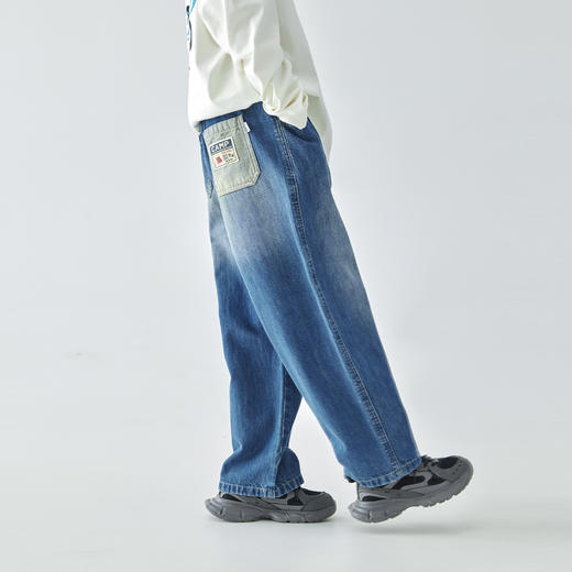 蓝汽水2025年春季宽松休闲牛仔裤男童松紧腰撞色做旧口袋印标长裤 商品图4