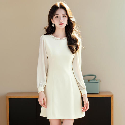 奢姿大码女装2025春季减龄钉珠设计时尚连衣裙胖妹妹通勤拼接裙子9951857142 商品图1