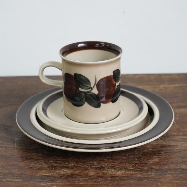 芬兰Arabia Ruija咖啡杯碟 瘦高三件套