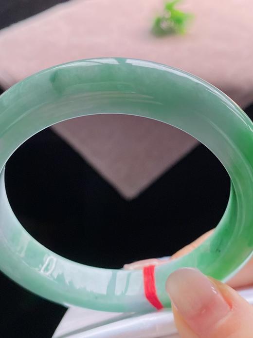 61正圈翡翠手镯 商品图4