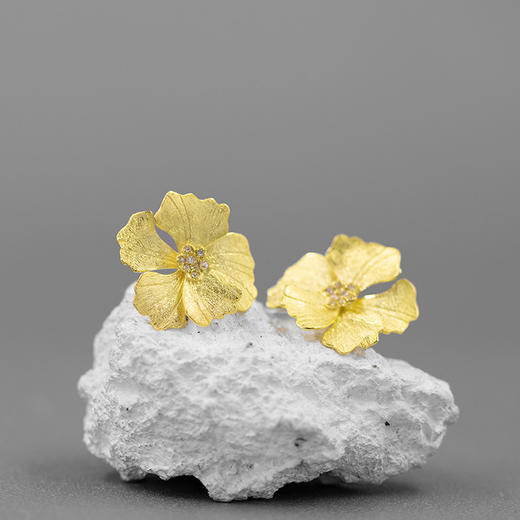 仲夏夜之梦 纯银花朵耳饰 商品图2