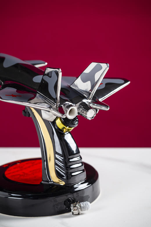 【战斗机酒 霸气摆件 纯粮固态】强国志·飞机白酒浓香型52%度1500ml 自饮送礼皆可ds(67) 商品图4