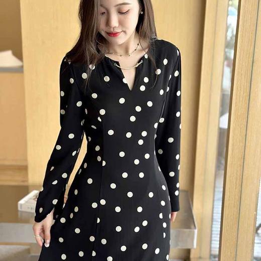 顺丰包邮洛诗琳34832稀缺真丝不规则波点装饰链条连衣裙22783 商品图2