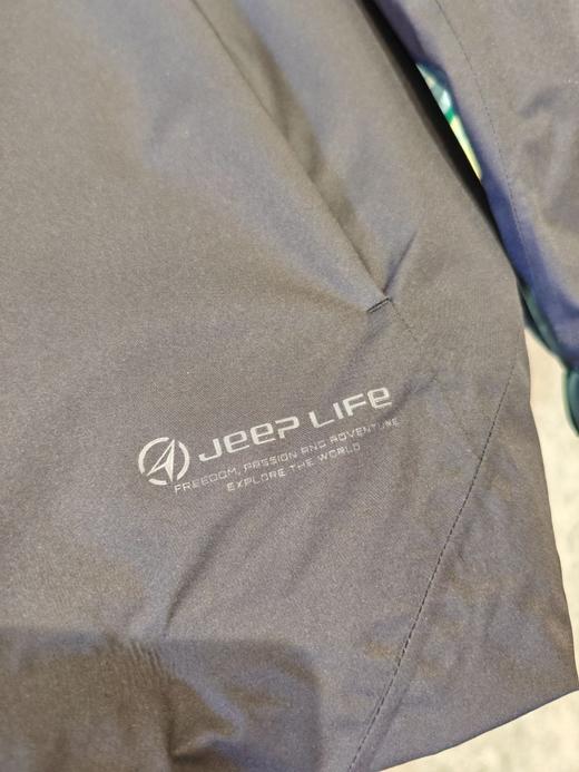 现货 专柜还没上...JEEP内里加棉的立领夹克.. 全防水涂层面料.. 商品图4